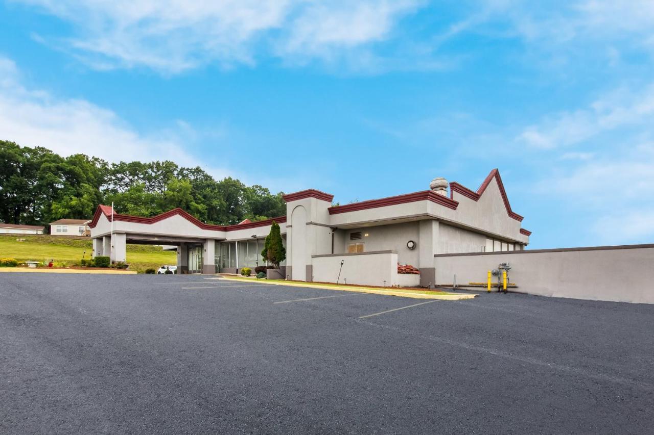 Red Roof Inn นิวสแตนตัน ภายนอก รูปภาพ