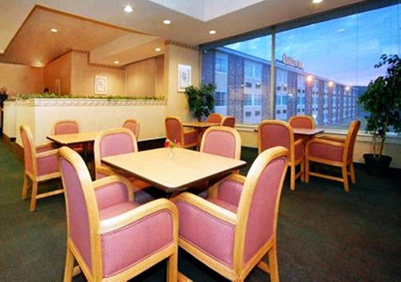 Red Roof Inn นิวสแตนตัน ภายนอก รูปภาพ